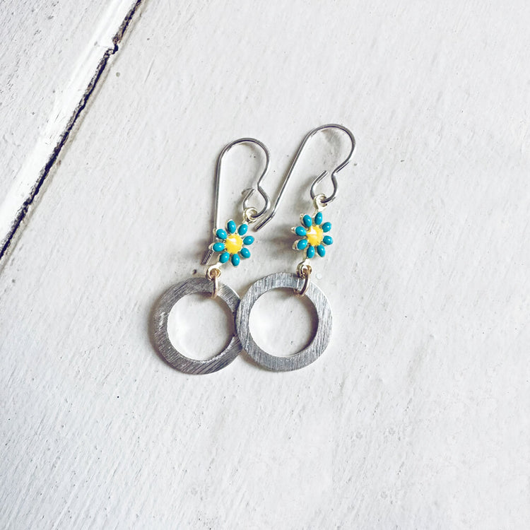 daisy ring // enamel daisy flower and silver plated circle ring earrings by Peacock & Lime