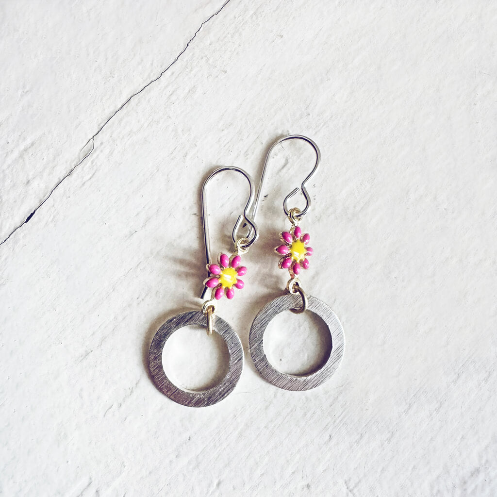 daisy ring // enamel daisy flower and silver plated circle ring earrings by Peacock & Lime
