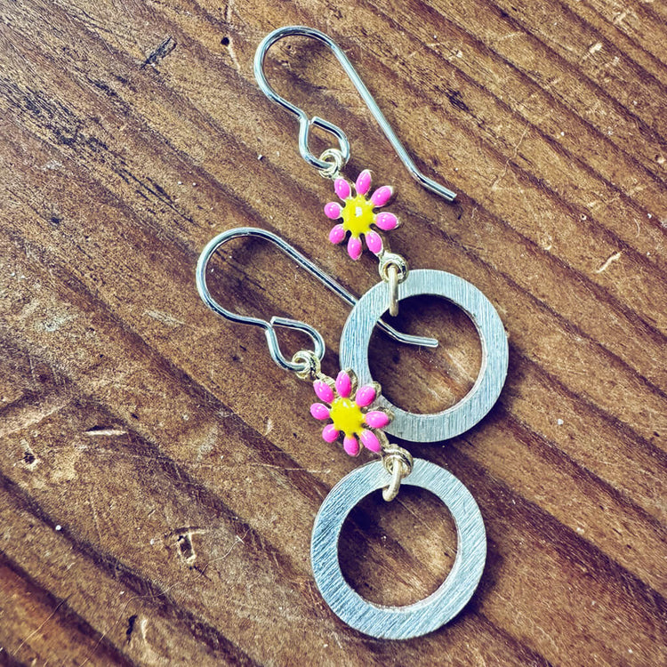 daisy ring // enamel daisy flower and silver plated circle ring earrings by Peacock & Lime