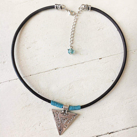 mystic triangle // leather choker necklace - turquoise - Peacock & Lime