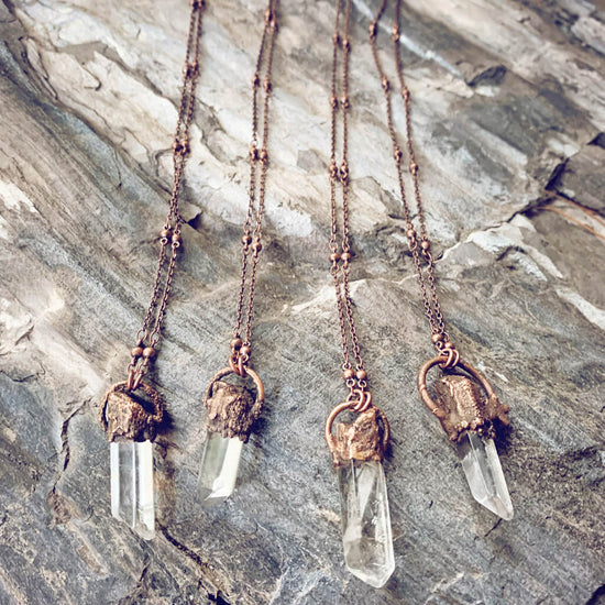 synchronicity II / copper electroplated electroplated quartz gemstone pendant necklaces - Peacock & Lime