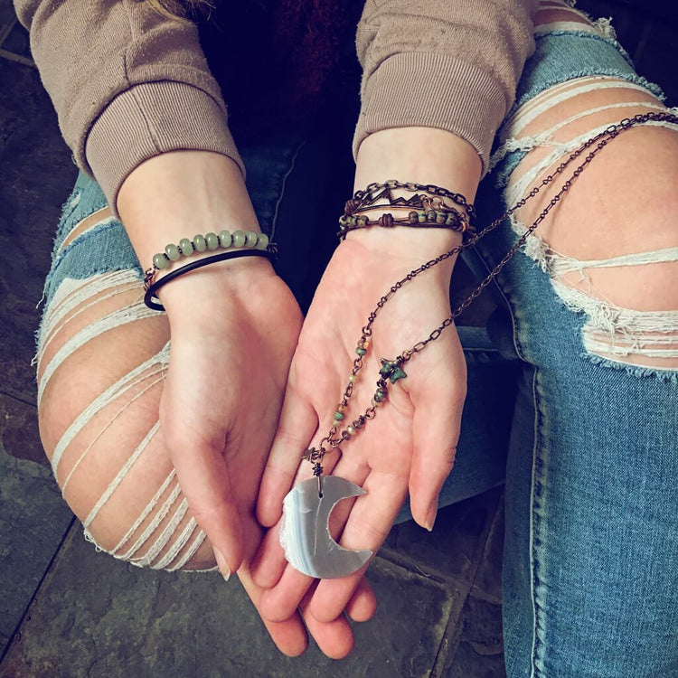 aventurine // thick leather wrap bracelet - choker - Peacock & Lime
