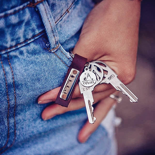 explore outdoor adventures // key ring / keychain - Peacock & Lime