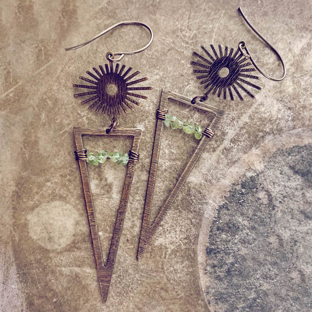 pulsar // boho antiqued brass sun star triangle & peridot earrings - Peacock & Lime