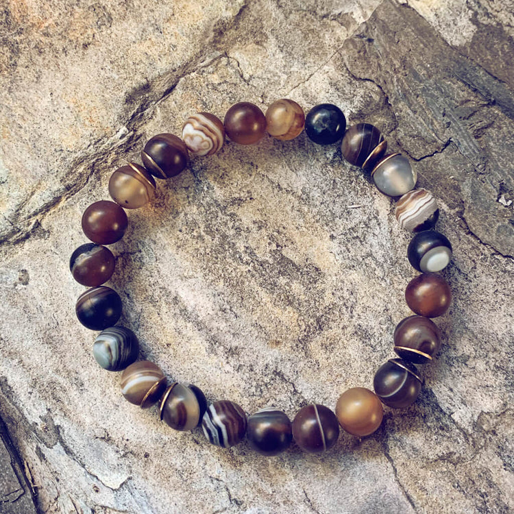 stability II // brown line agate and natural brass mala bead bracelet - Peacock & Lime