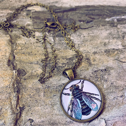 insecta // fly pendant necklace - Peacock & Lime